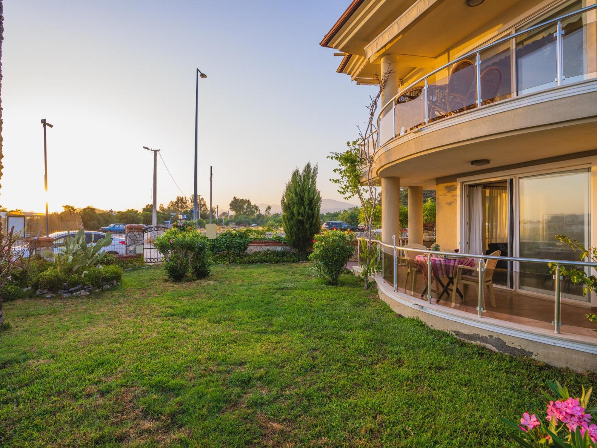 Sunset Beach Resort Aqua Lettings Fethiye Exterior photo